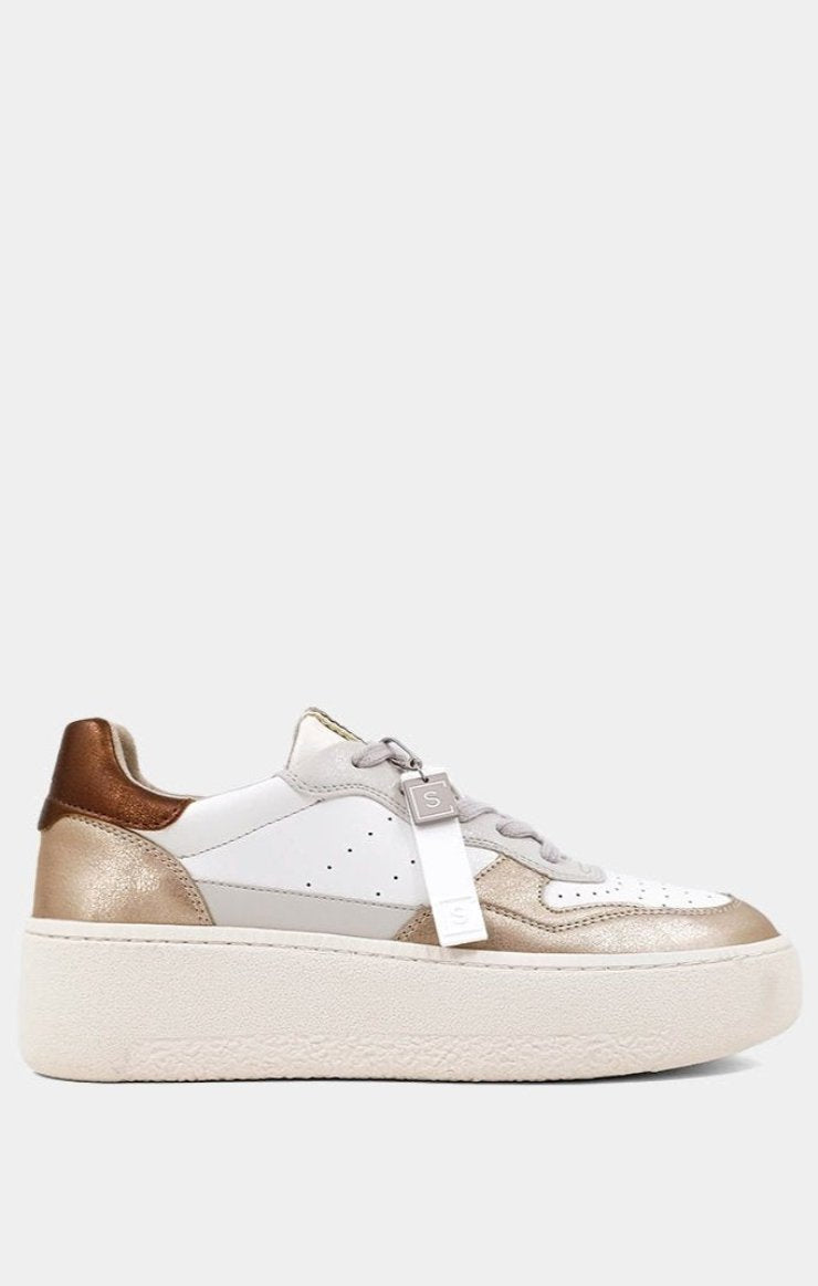 Sheena Sneaker / Gold