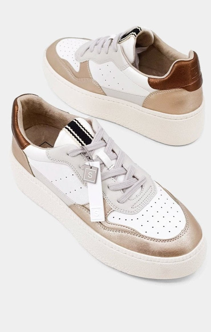 Sheena Sneaker / Gold