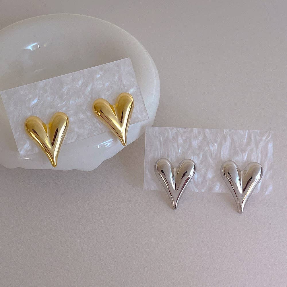 Love Heart Metal Elegant Stud Earrings DPJE1837