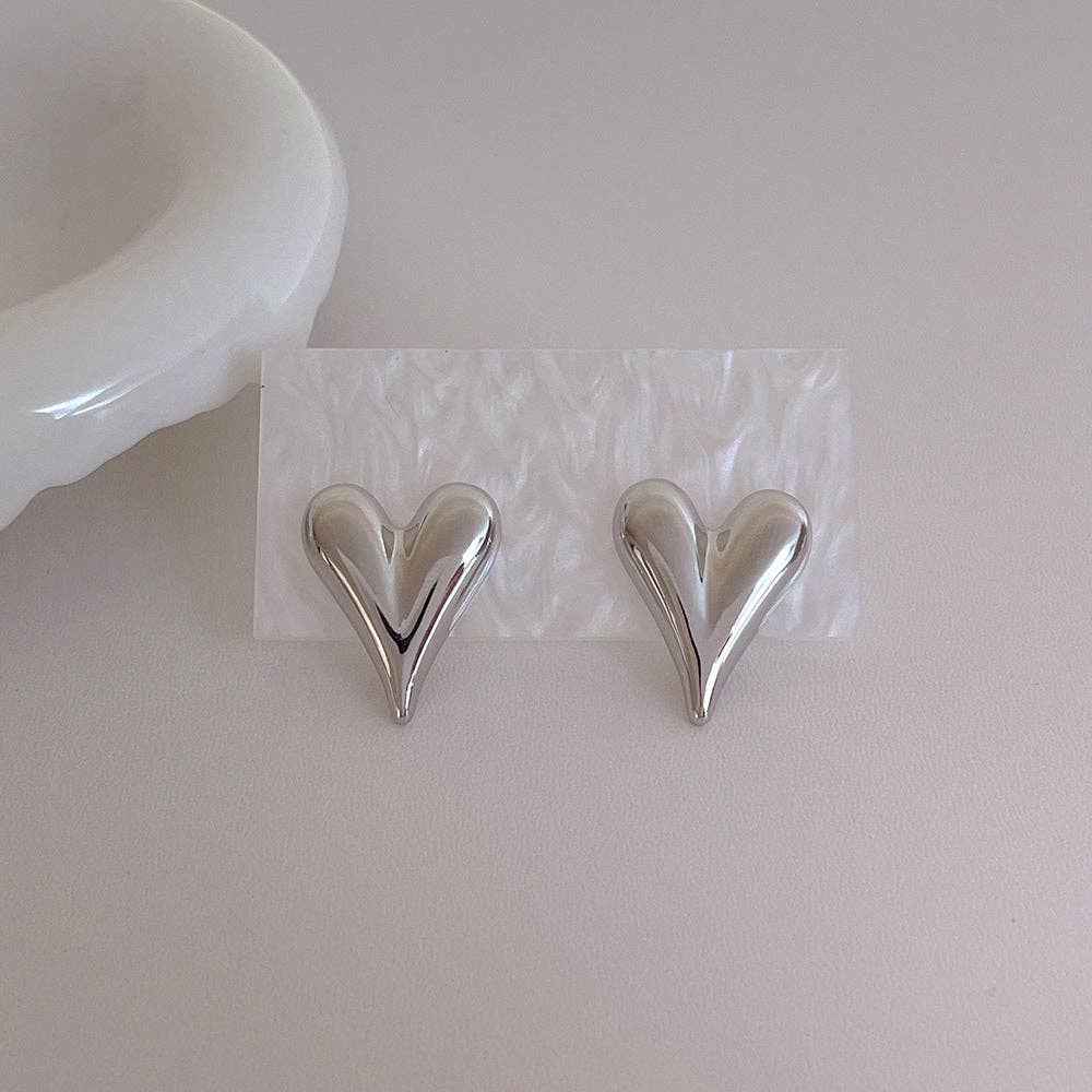 Love Heart Metal Elegant Stud Earrings DPJE1837