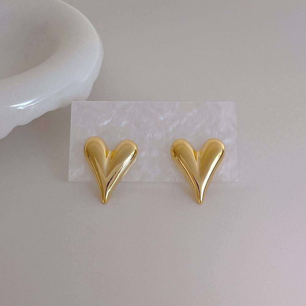 Love Heart Metal Elegant Stud Earrings DPJE1837