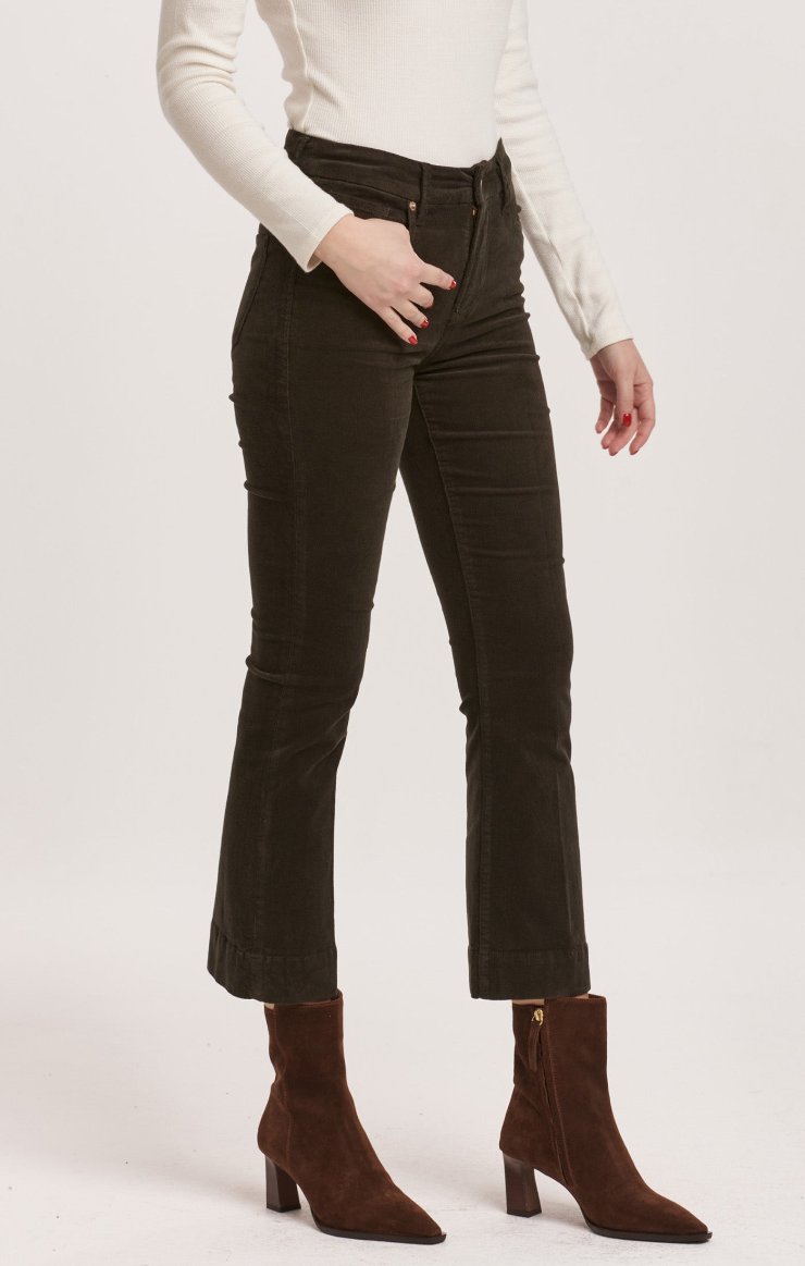 Jeanne Super High Rise Cropped Flare Jeans / Forest Pine